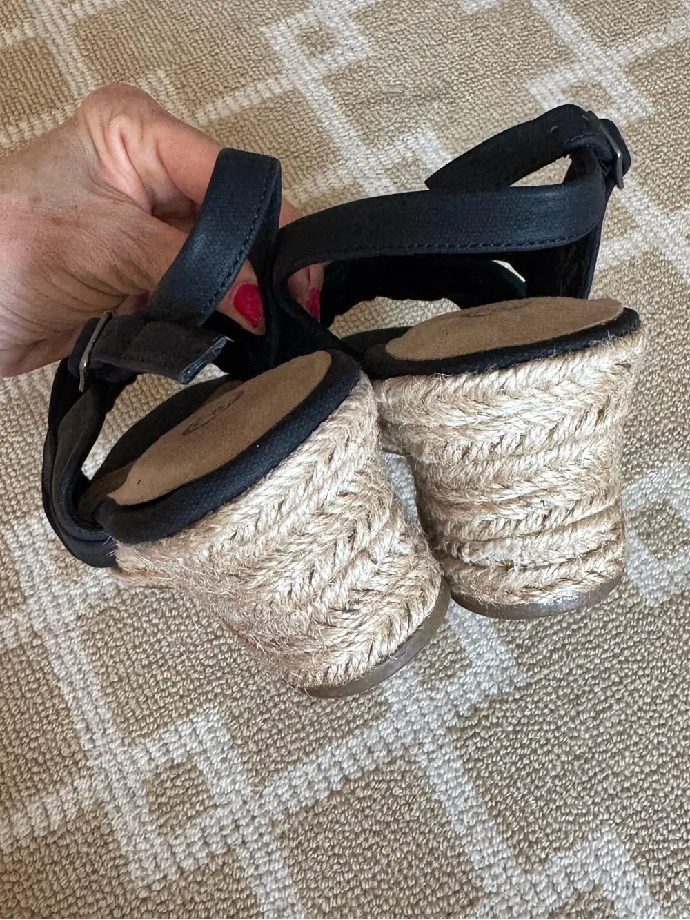 Bella Vita Cheerful Espadrille Wedge Sandals Black Linen Print Size 9.5 W